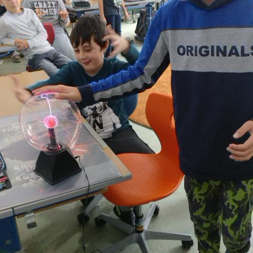 Kinder im Schulalltag