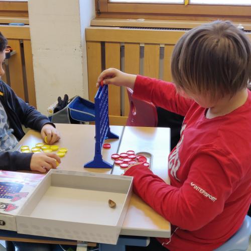 Zeit zum Spielen mit anderen Kindern