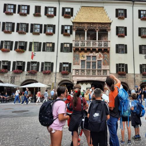© av Vor dem Goldenen Dachl