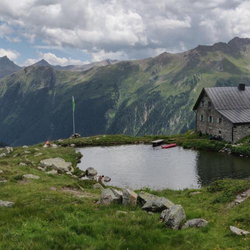 Friedrichshafener Hütte 