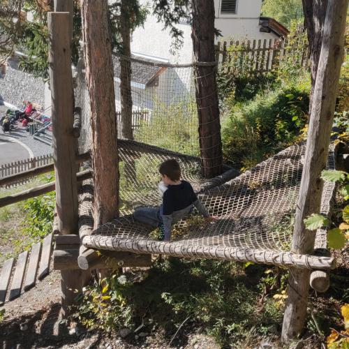 © av Am Spielplatz 7